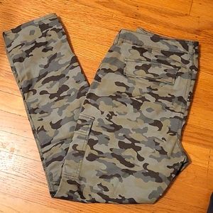 Khakis by Gap Skinny Boyfriend 10R Camo